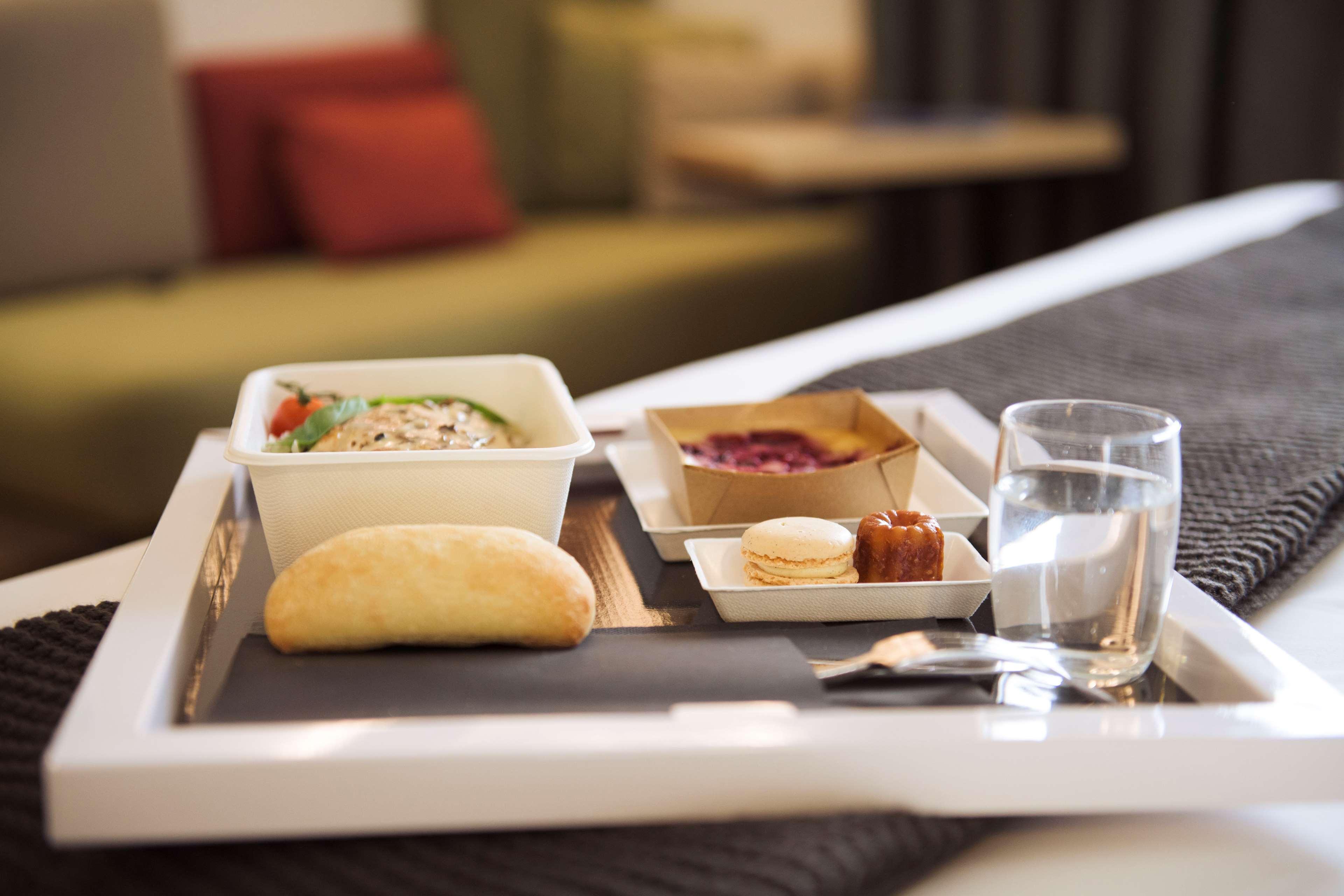 Campanile Bayeux Hotel Екстериор снимка