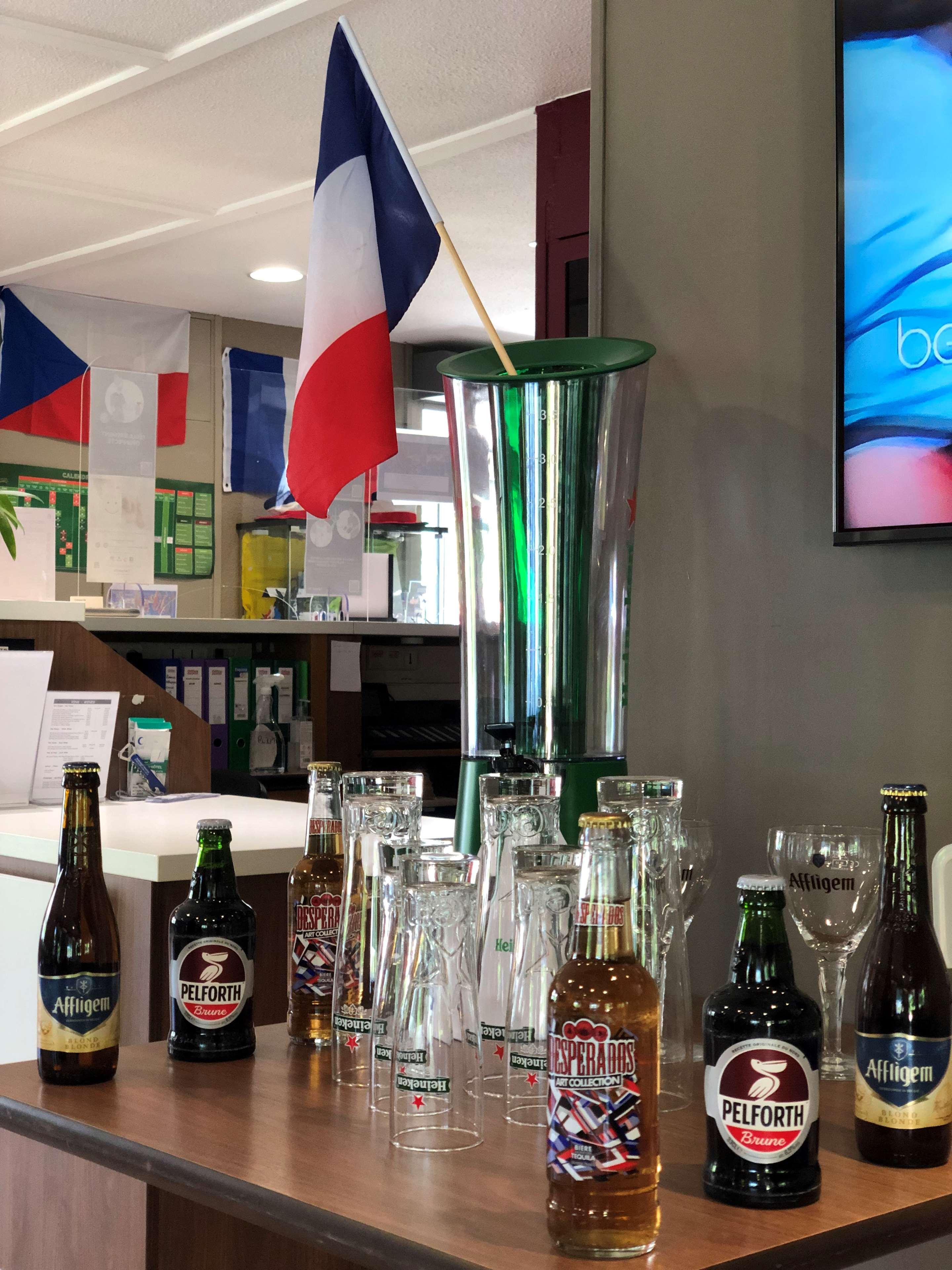 Campanile Bayeux Hotel Екстериор снимка