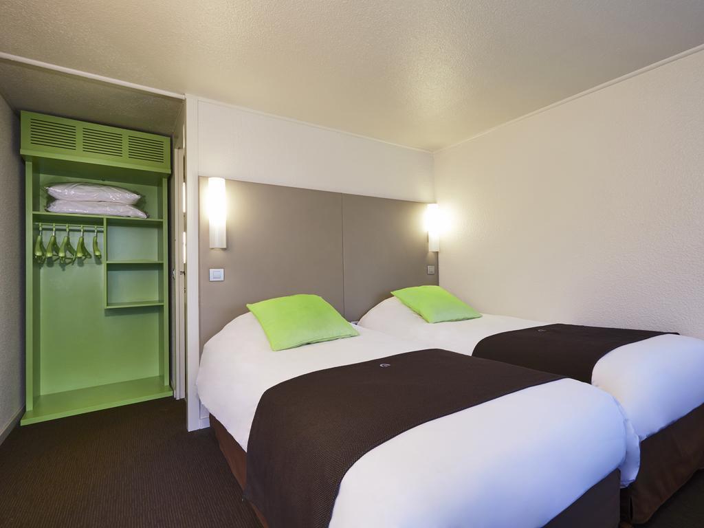 Campanile Bayeux Hotel Екстериор снимка